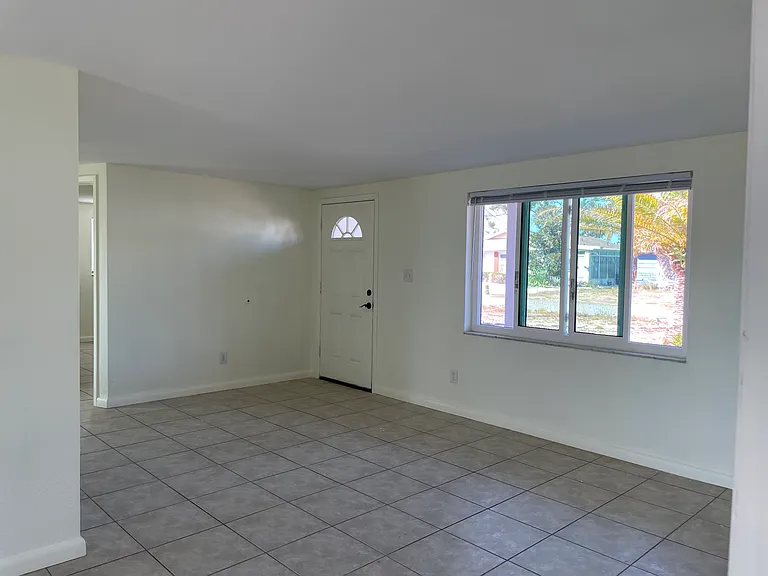 13636 Veronica Dr — Photo 10