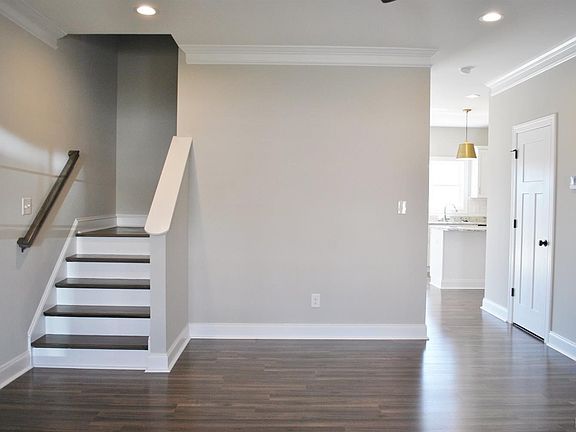 5th image of 1049 Graystone Lot 7