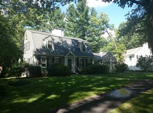 210 Rangeley Rd, Brookline, MA 02467
