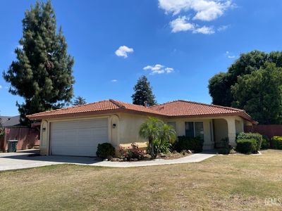 10017 Treetop Ave, Bakersfield, CA, 93312
