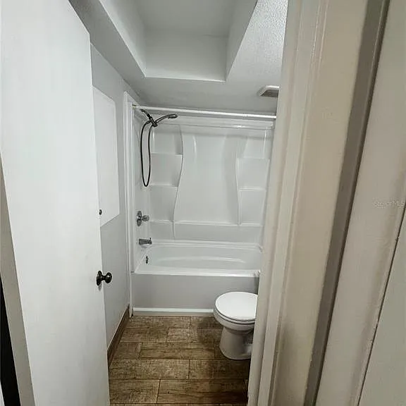 2896 Meadow Lake Ave — Photo 5