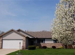 1488 Commodore Ln, Porter, IN 46304