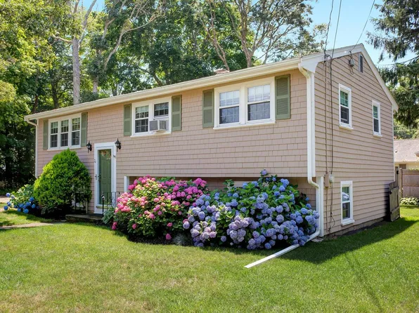 24 Wyman Avenue, Monument Beach, MA 02553