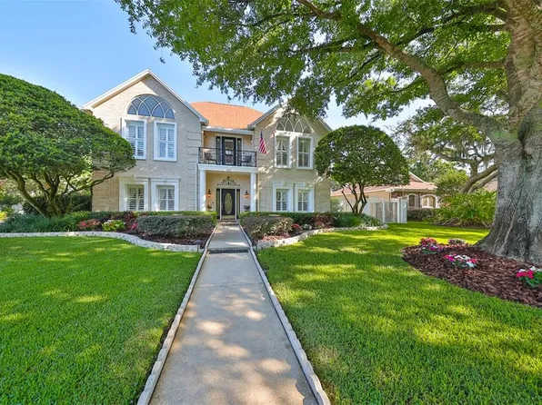 2707 Aston Ave, Plant City, FL 33566