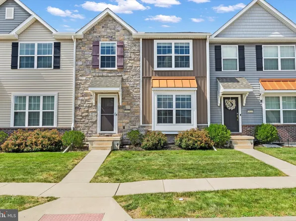 5515 Laurel Valley Ln, Enola, PA 17025