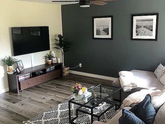 3rd image of 5069 La Cuenta Dr