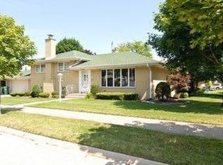 200 Yost Ave, Park Ridge, IL 60068