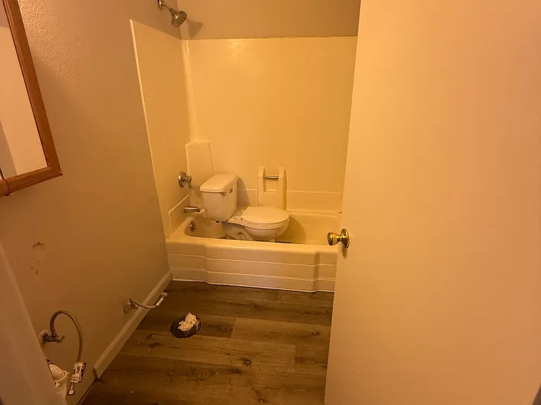 1210 S Lone Tree Rd #C — Photo 11