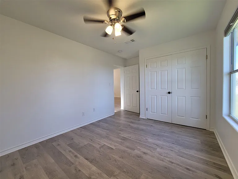 208 Newcastle Dr — Photo 24