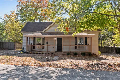 316 Bowen St Photo 1