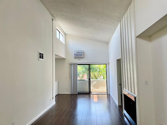 4th image of 7777 Hollywood Blvd APT 313