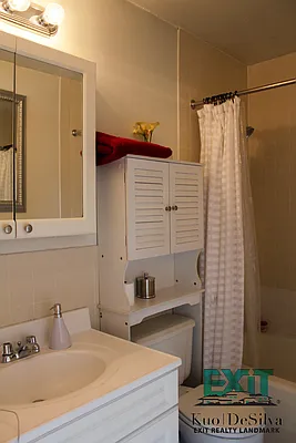 Rented by Exit Realty Landmark | media 16