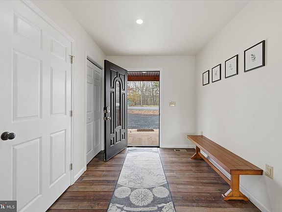 3rd image of 8258 Supinlick Ridge Rd