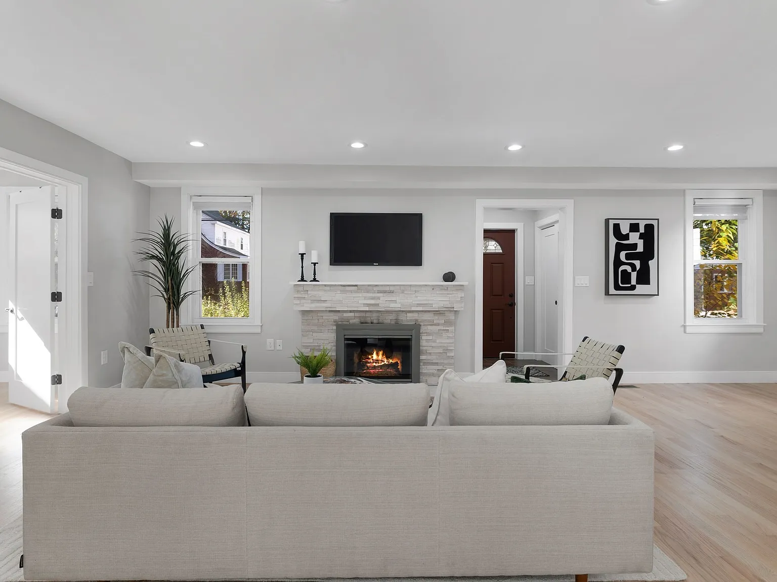 5 bed, 4.0 bath, 3000 sqft, $6,800 — Photo 4