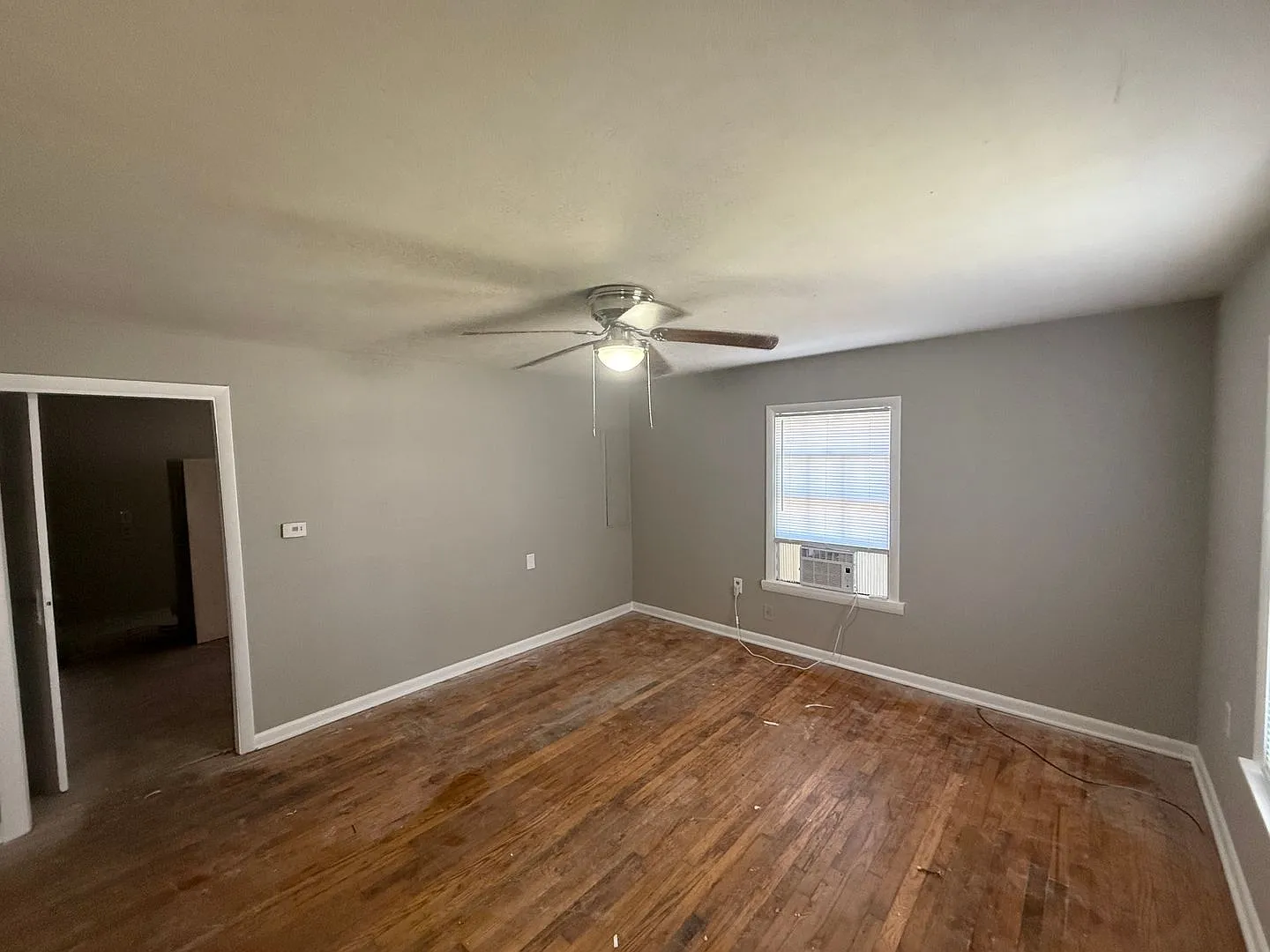 2 Bed/1 Bath House *Water Included* — Photo 2
