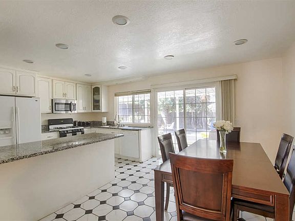 5th image of 10856 Elderburry Ct