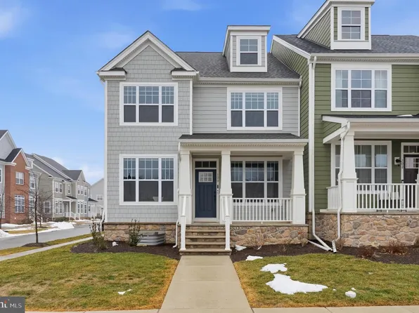 100 Lotus Ln, Malvern, PA 19355