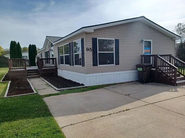 33151 Fort Rd, Rockwood, MI 48173