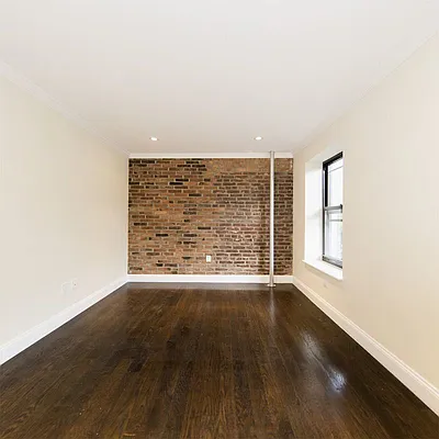 Rented by Voro New York | media 22