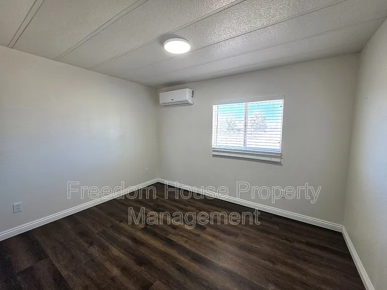 1911 Greta Blvd — Photo 16