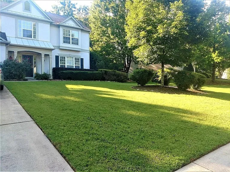 7320 Brassfield Dr — Photo 3