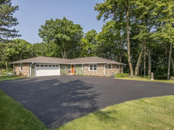 4795 Hubertus ROAD, Hubertus, WI 53033
