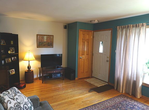 2nd image of 2148 N Lawler Ave