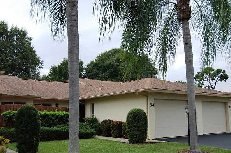 1st image of 304 Pinebrook Club Dr