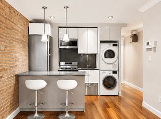 118 Mulberry St #3, New York, NY 10013