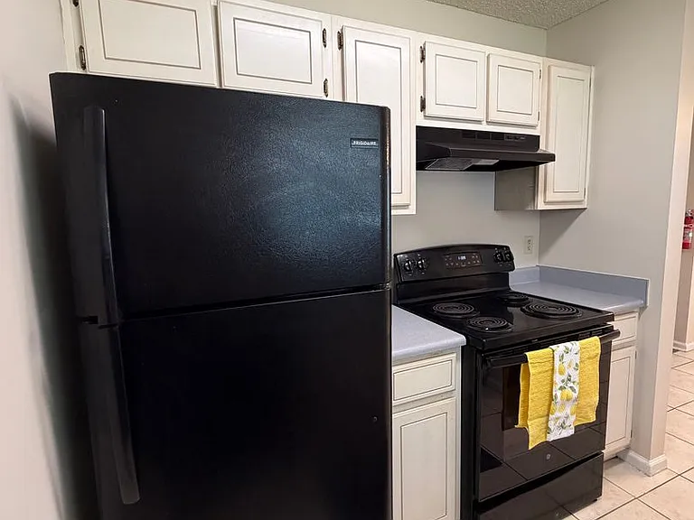 101 Talbot Ct — Photo 25
