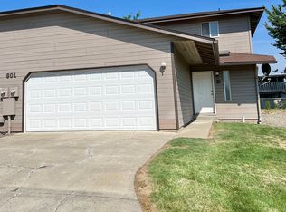 601 S 72nd Ave #D, Yakima, WA 98908