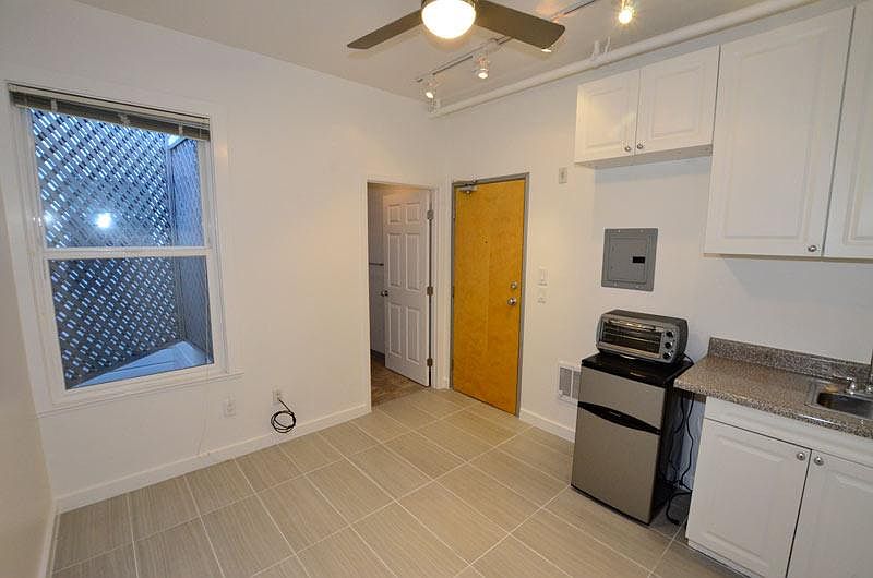2nd image of 25 Duboce Ave #12