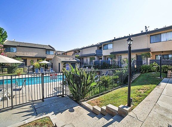 5th image of 6840 Balboa Blvd APT 505