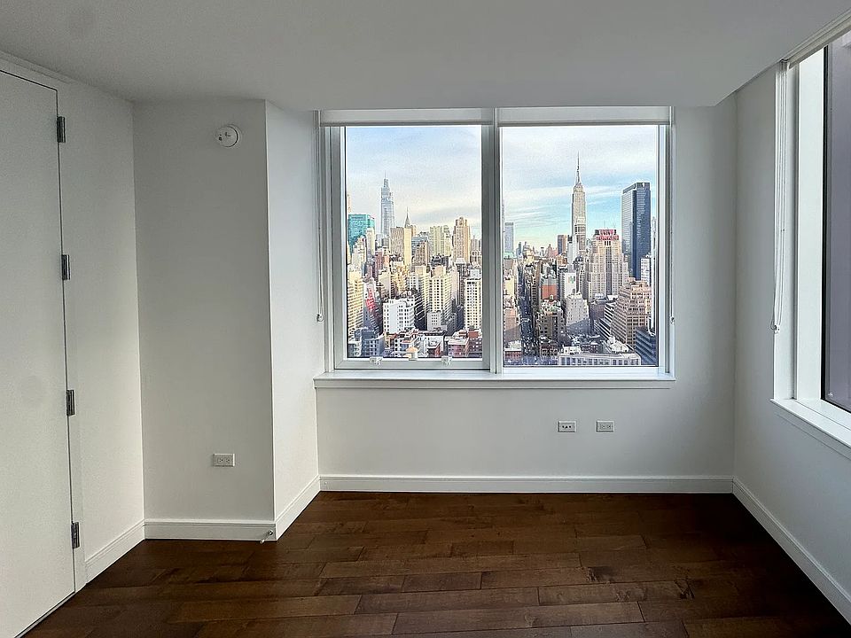 1st image of 515 W 36th St #36B