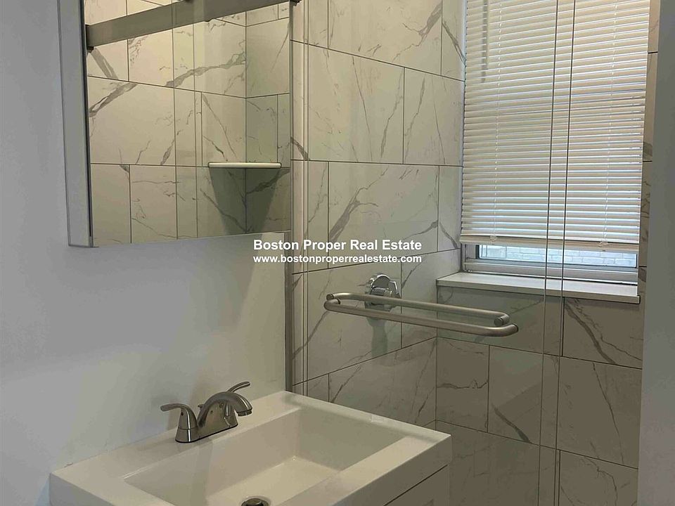 20 Queensberry St. #3 Boston - Fenway Unit Photo 2
