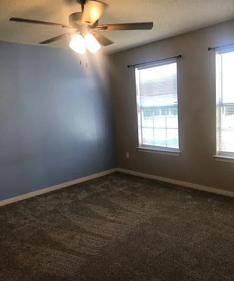 9317 E River Dr — Photo 5