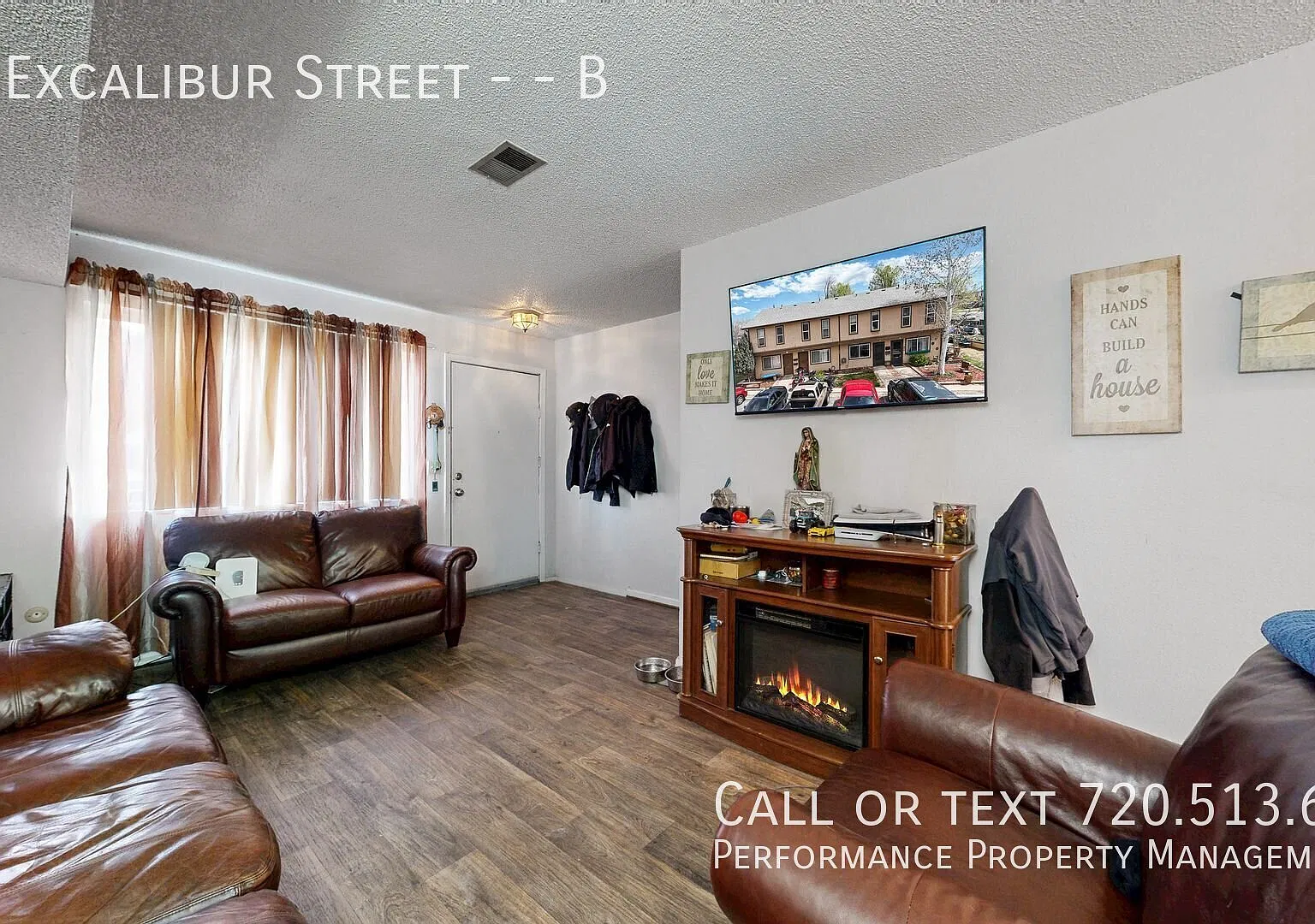 802 Excalibur St — Photo 2