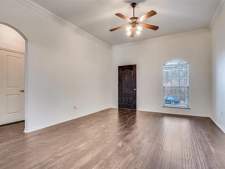 2153 Colby Ln #2153 — Photo 3