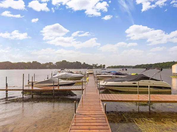 4360 Chimo East St E, Wayzata, MN 55391