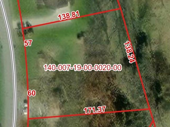 8 Timbercrest Cir, Cecil, PA 15321