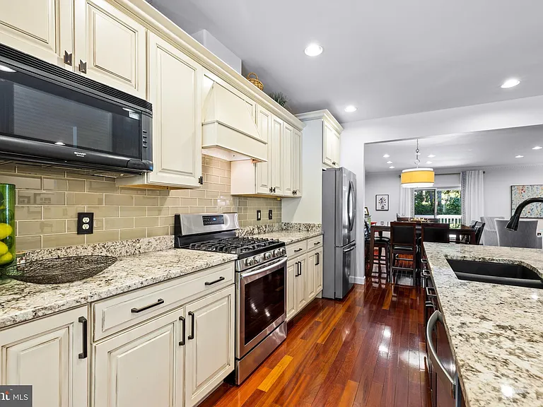 31 Iron Mill Garth — Photo 12