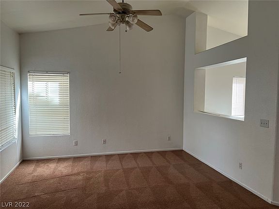 3rd image of 9643 Sky Hollow Dr