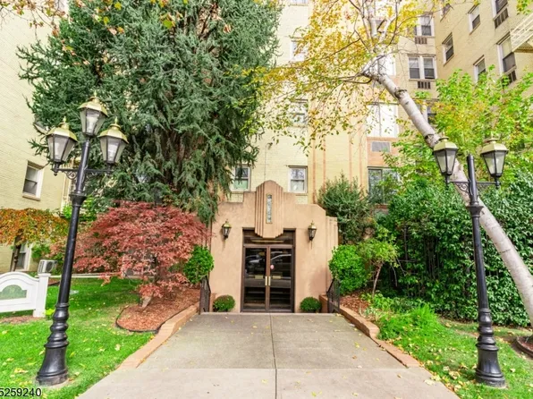 19-31 Lyons Ave #204, Newark City, NJ 07112