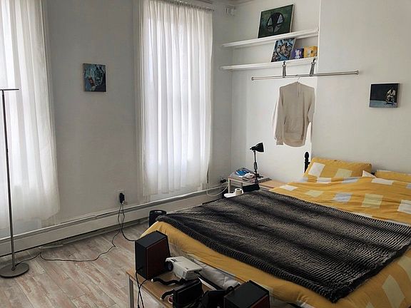 4th image of 618 Grand St #3