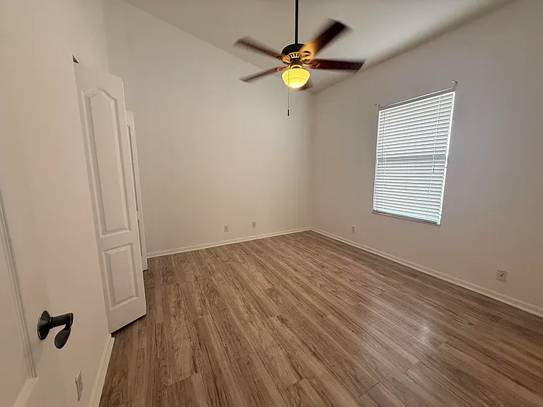 10372 Old Winston Ct — Photo 10