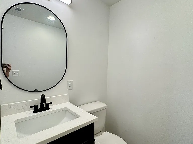 1217 E 29th St #1213 — Photo 6