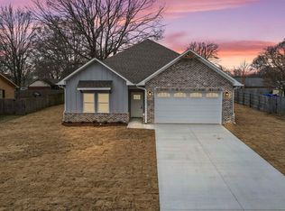 2207 Garner Rd, Hartselle, AL 35640