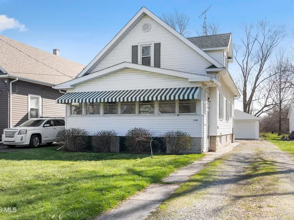 426 N Locust St, Oak Harbor, OH 43449