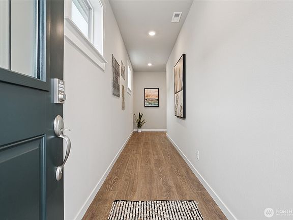 2nd image of 13429 NE 104th Way #2