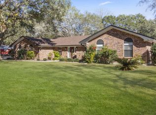 5500 Brown Rd, Ocean Springs, MS 39564